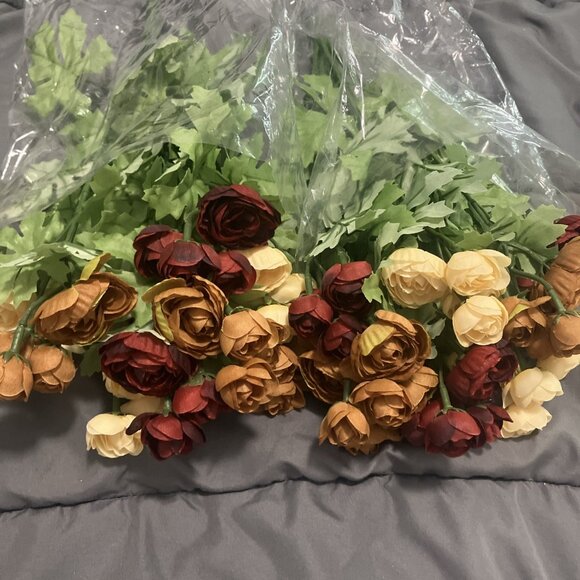 Multi Floral Arrangement New in Package - Picture 2 of 2